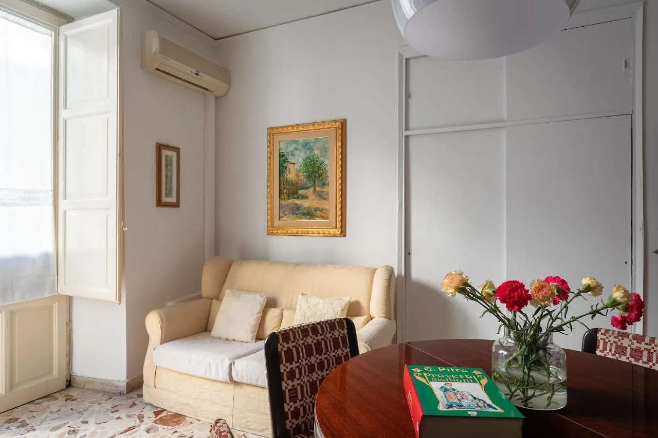 Palazzo Damiani Apartment By Domusicily Палермо